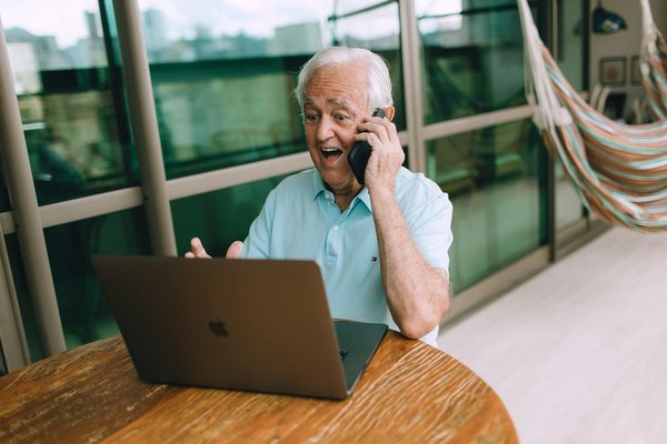 Comment choisir les meilleures chaussures pour prévenir les douleurs aux pieds chez les diabétiques?